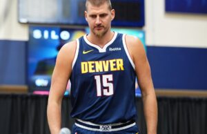 AU! Nikola Jokić nema čemu da se nada – Titula je MISAONA IMENICA AU! Nikola Jokić nema čemu da se nada - Titula je MISAONA IMENICA