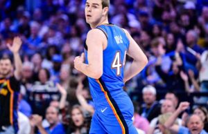 ZVEZDE ODMARALE U DENEVRU: Nikola Topić zablistao punim sjajem (VIDEO) ZVEZDE ODMARALE U DENEVRU: Nikola Topić zablistao punim sjajem (VIDEO)