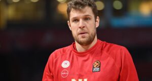 VEZENKOV NAJBOLJI STRELAC EVROLIGE, USKORO I MVP? Bugarin dobitnik nagrade Alfonso Ford VEZENKOV NAJBOLJI STRELAC EVROLIGE, USKORO I MVP? Bugarin dobitnik nagrade Alfonso Ford