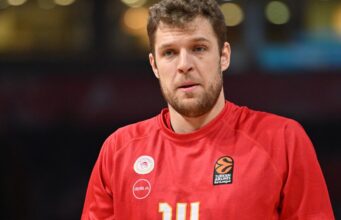 VEZENKOV NAJBOLJI STRELAC EVROLIGE, USKORO I MVP? Bugarin dobitnik nagrade Alfonso Ford VEZENKOV NAJBOLJI STRELAC EVROLIGE, USKORO I MVP? Bugarin dobitnik nagrade Alfonso Ford