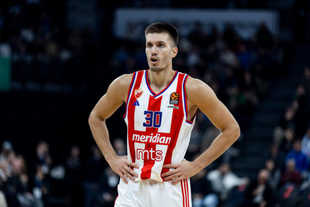 Grobari gnusno vređali Filipa Petruševa! (VIDEO)