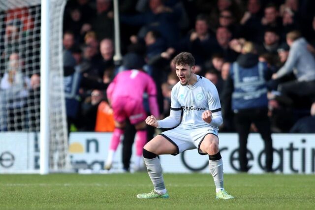 Mihailo Ivanović sve redovnije kao idol Mitrović (Video/Foto)