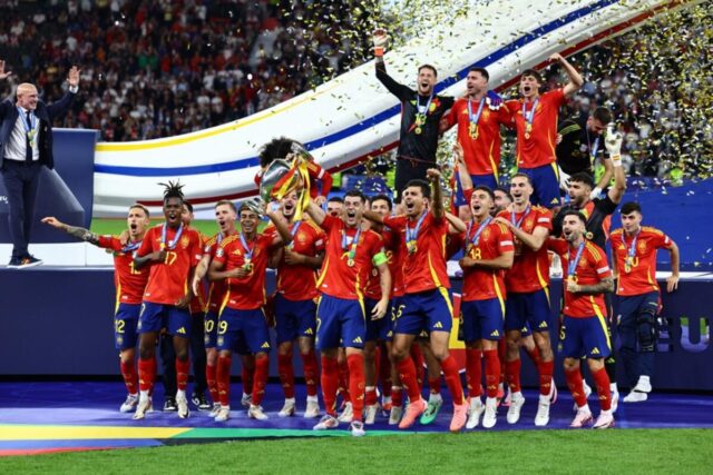 Španci čuvaju svog selektora!