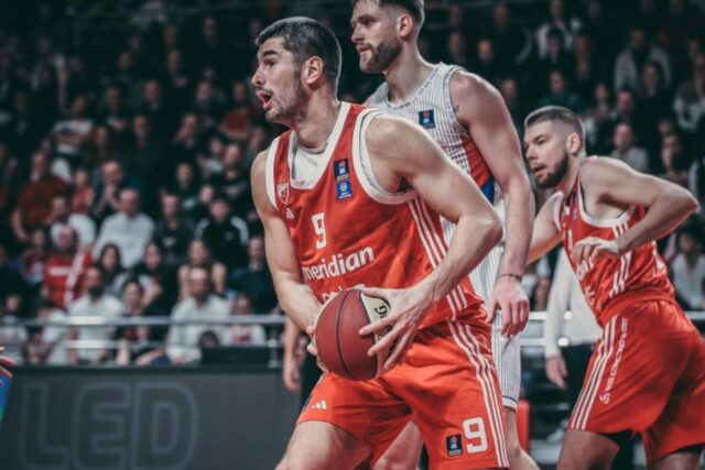 Crvena zvezda preživela Igokeu i slavila nakon paklenog večitog derbija!