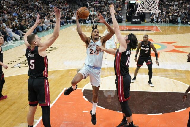 Nikola Jović i Bmm Adebajo u poslednjoj sekundi utišali San Antonio (Video/Foto)