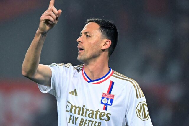 Jedan-jedini-nepokolebljivi-Nemanja-Matic.jpg Jedan jedini nepokolebljivi Nemanja Matić!