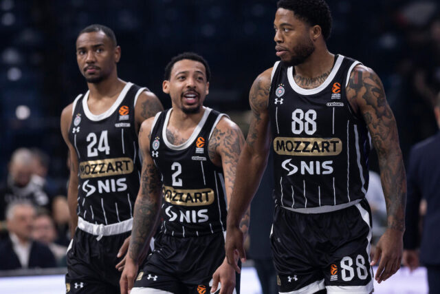 Nikad-gori-Partizan.jpg Nikad gori Partizan!