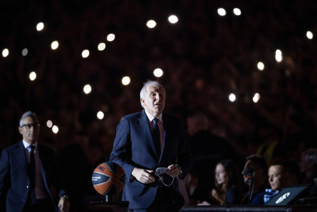 Oglasio se Željko Obradović!