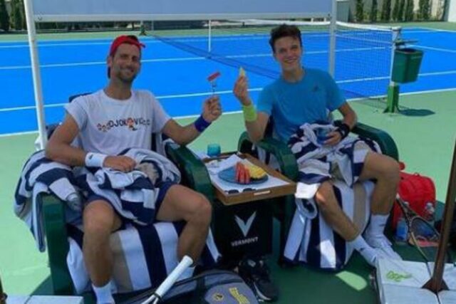 Poznato-kada-Novak-igra-protiv-Mensika-za-100-titulu-u.jpg Poznato kada Novak igra protiv Menšika za 100. titulu u karijeri (Foto)