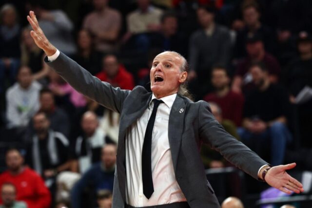 Pucaju-po-savovima-Virtus-u-haosu-pred-Zvezdu-za-sve.jpg Pucaju po šavovima: Virtus u haosu pred Zvezdu, za sve je kriv Ivanović!