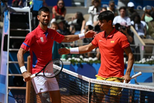 Alkaras ne da mira Sineru, Novak izgubio bodove (Foto)