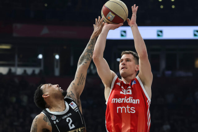Bojkot-se-nastavlja-Sta-ce-biti-sa-Zvezdom-i-Partizanom.jpg Bojkot se nastavlja! Šta će biti sa Zvezdom i Partizanom?