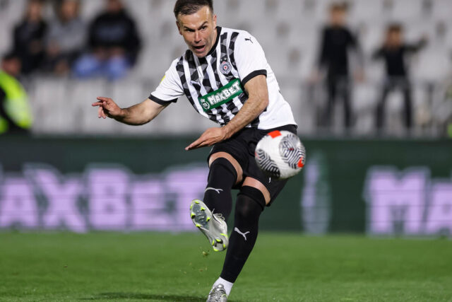Nije-vazno-sta-Partizan-uradi-danas-u-Srbiji-je-nemoguce.jpg "Nije važno šta Partizan uradi, danas u Srbiji je nemoguće osvojiti titulu!" Natho između redova pecnuo Zvezdu?