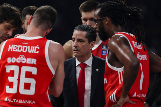 Oglasio se Janis Sferopulos!