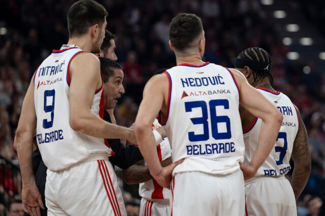 Trojac-napusta-Crvenu-zvezdu-Dvojica-stigla-kao-velika-pojacanja-Foto.jpg Trojac napušta Crvenu zvezdu?! Dvojica stigla kao velika pojačanja (Foto)