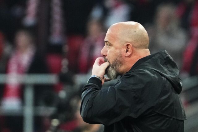 Crveni-karton-i-samo-bod-za-Stankovicev-Spartak-na-gostovanju.jpg Crveni karton i samo bod za Stankovićev Spartak na gostovanju poslednjeplasiranom timu (Foto)
