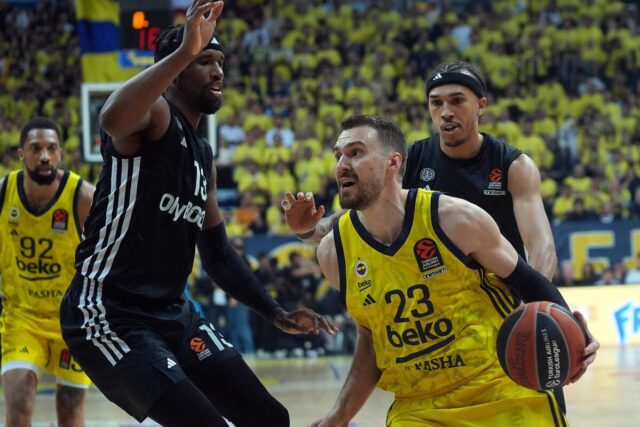 Fenerbahče dogovorio milionski ugovor na dve godine sa košarkašem Pariza (Foto)