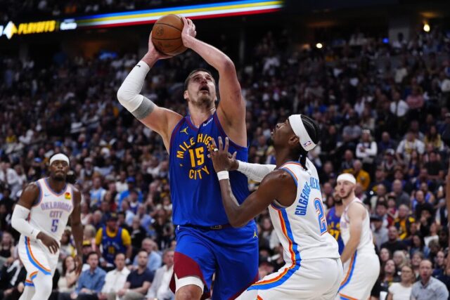 Nikola-Jokic-se-ispromasivao-kao-nikad-Gordon-ponovo-heroj-Denver.jpg Nikola Jokić se ispromašivao kao nikad, Gordon ponovo heroj! Denver srušio Oklahomu posle produžetka