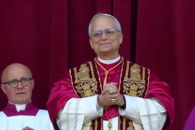 Otkiveno-Za-ovaj-fudbalski-klub-navija-novi-papa.jpg Otkiveno: Za ovaj fudbalski klub navija novi papa!
