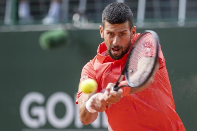 Stari vuk je još u punoj snazi! Novak posle tri seta došao na korak do 100. titule (Foto)