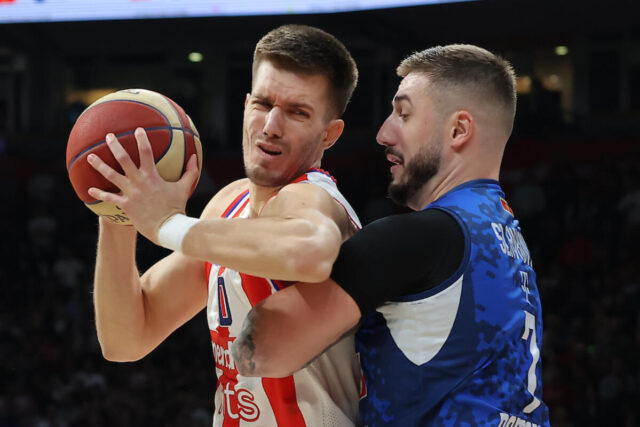 Brutalna-poruka-iz-Podgorice-Partizan-ili-Zvezda-isto-je.jpg Brutalna poruka iz Podgorice: Partizan ili Zvezda - isto je!