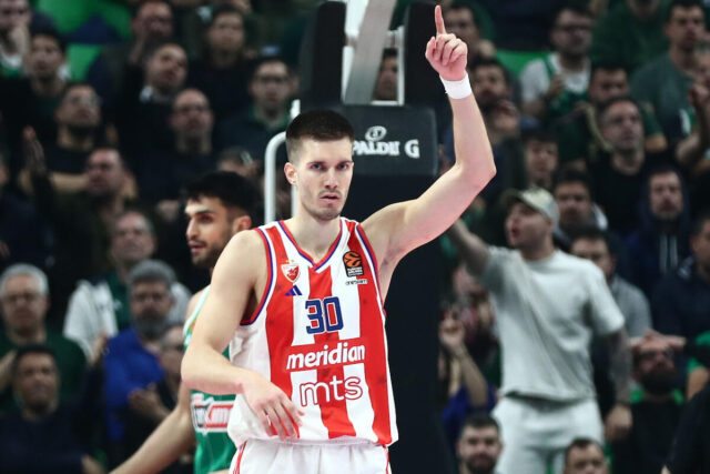 Filip Petrušev razmatra povratak u Pirej! Olimpijakos stavio veto na transfer u samo jedan klub! (Foto)