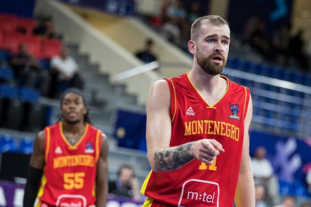 Kapiten i rekorder Radović napustio Mursiju (Video/Foto)