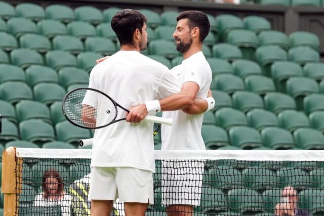 Novak-DJokovic-se-zahvalio-Karlosu-Alkarasu.jpg Novak Đoković se zahvalio Karlosu Alkarasu!