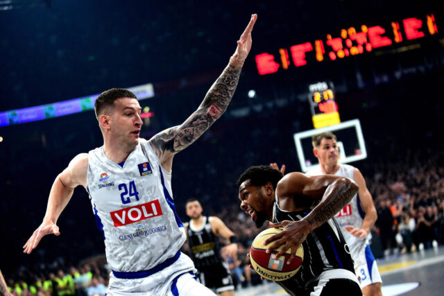 Odjekuju žestoke uvrede Beogradskom arenom!