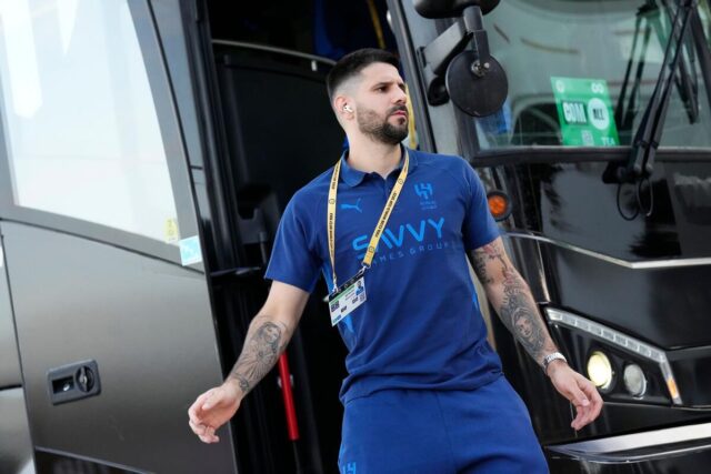 Aleksandar Mitrović dobija 25.000.000 evra i kao slobodan igrač pojačava velikana Premijer lige?