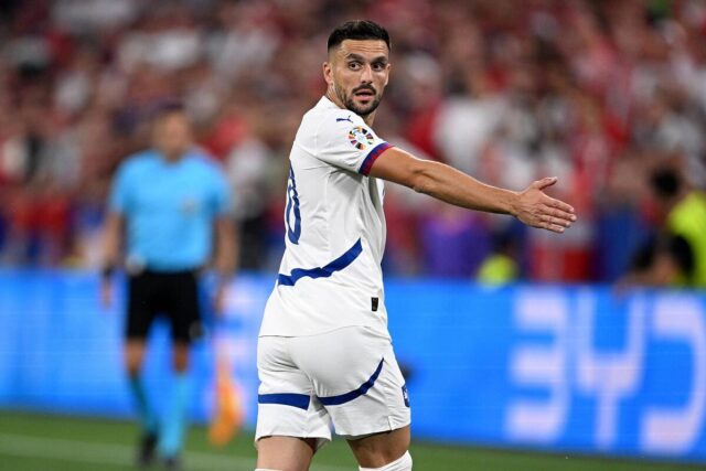 Dusan-Tadic-i-Zvezdan-Terzic-sastancili-sest-sati-Crvena.jpg Dušan Tadić i Zvezdan Terzić sastančili šest sati - Crvena zvezda u totalnoj ofanzivi (Foto)