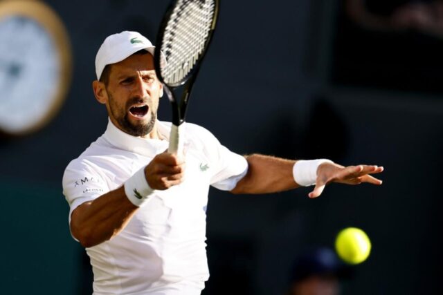 Novak-i-nezgodan-pad-u-poslednjem-gemu.jpg Novak i nezgodan pad u poslednjem gemu