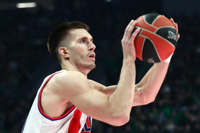 Olimpijakos-se-pita-oko-buducnosti-Filipa-Petruseva.jpg Olimpijakos se pita oko budućnosti Filipa Petruševa!