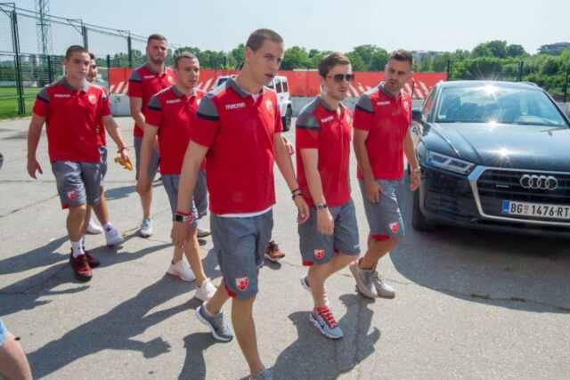 Osvajac-dve-uzastopne-titule-sa-Crvenom-zvezdom-stigao-u-Prvu.jpg Osvajač dve uzastopne titule sa Crvenom zvezdom stigao u Prvu ligu Srbije (Foto)