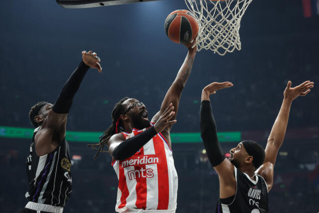 Dzon-Braun-posle-Crvene-zvezde-otisao-na-drugi-kontinent-Foto.jpg Džon Braun posle Crvene zvezde otišao na drugi kontinent (Foto)