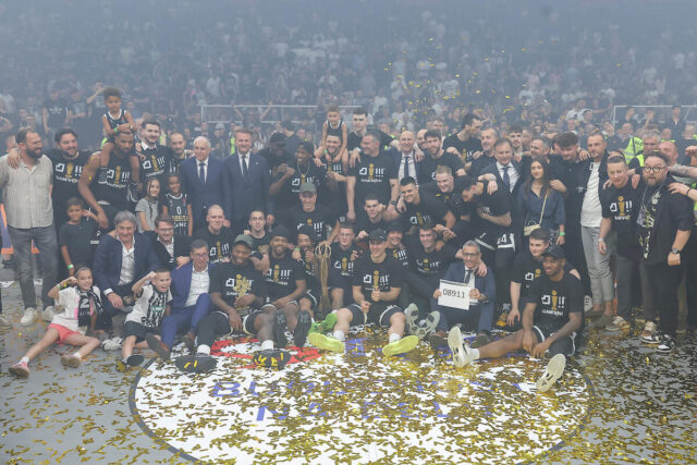 Grobari u totalnom transu: Partizan spremio...