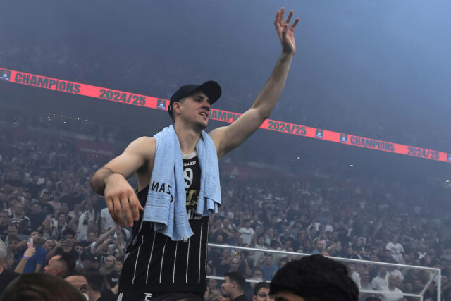 Partizan-objavio-cene-sezonskih-ulaznica-Karte-nece-vaziti-za-sve.jpg Partizan objavio cene sezonskih ulaznica: Karte neće važiti za sve mečeve Željkovog tima, ovo je razlog!
