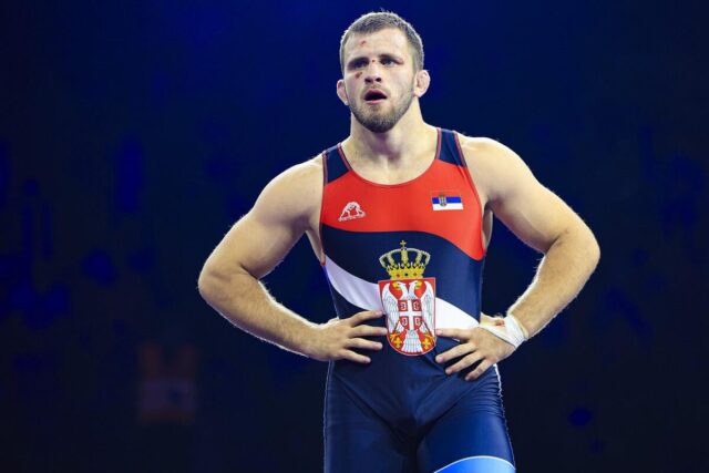 Aleksandar-Komarov-je-sampion-sveta.jpg Aleksandar Komarov je šampion sveta!