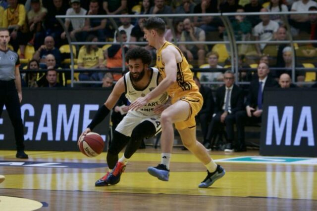 Partizan nekako "porodio" pobedu u Splitu!