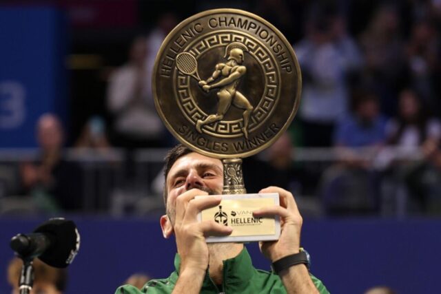 Novak-DJokovic-osvojio-101-titulu-u-karijeri-Video.jpg Novak Đoković osvojio 101. titulu u karijeri (Video)