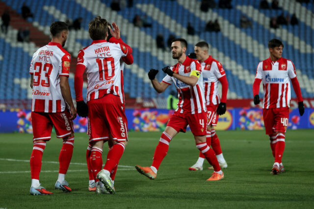 Cukaricki-odlicno-odigrao-na-Marakani-ali-se-Crvena-zvezda-vratila.jpg Čukarički odlično odigrao na Marakani, ali se Crvena zvezda vratila na prvo mesto (Video)