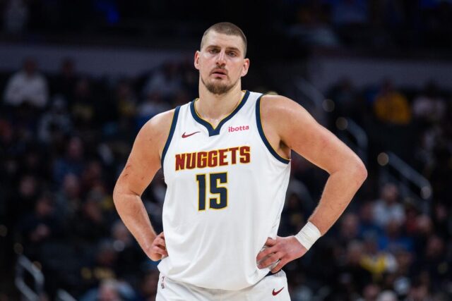 Jokic-nadomak-novog-tripl-dabla-Marej-ubacio-52-poena.jpg Jokić nadomak novog tripl-dabla, Marej ubacio 52 poena!
