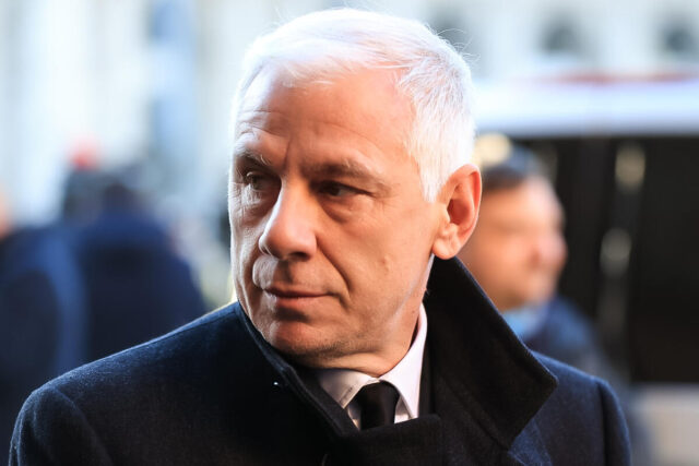 Jugovic-u-Sofiji-gledao-potencijalno-pojacanje-Zvezde-Stoper-Slavije-prosao.jpg Jugović u Sofiji gledao potencijalno pojačanje Zvezde: Štoper Slavije prošao Barsinu “La Masiju” (VIDEO)