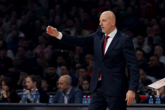 Obradovic-besan-na-kosarkase-Zvezde.jpg Obradović besan na košarkaše Zvezde!