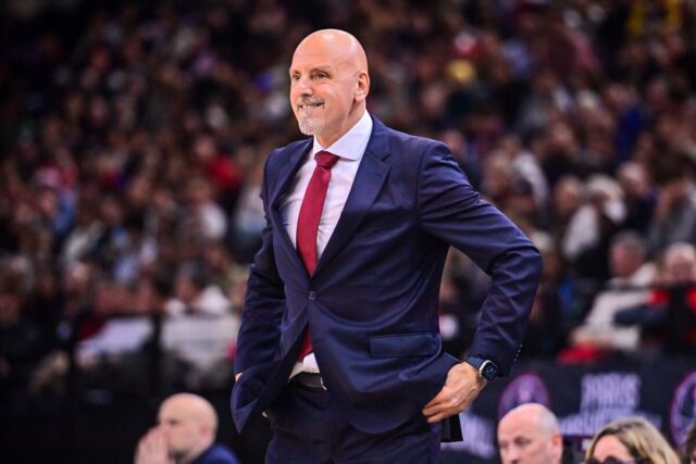 Obradovic-ljut-i-nezadovoljan-Bljuvao-vatru-posle-poraza-u-Parizu.jpg Obradović ljut i nezadovoljan: Bljuvao vatru posle poraza u Parizu!
