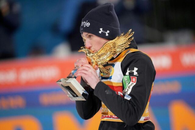 Domen-Prevc-osvojio-Cetiri-skakaonice.jpg Domen Prevc osvojio "Četiri skakaonice"