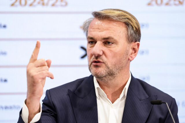 Ostoja-Mijailovic-bez-dlake-na-jeziku.jpg Ostoja Mijailović bez dlake na jeziku