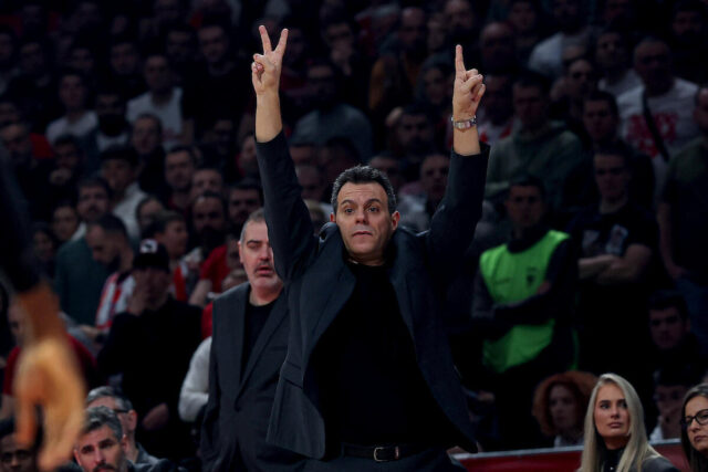 Dimitris-Itudis-uskoro-bivsi-na-klupi-Hapoela-iz-Tel-Aviva.jpg Dimitris Itudis uskoro bivši na klupi Hapoela iz Tel Aviva?