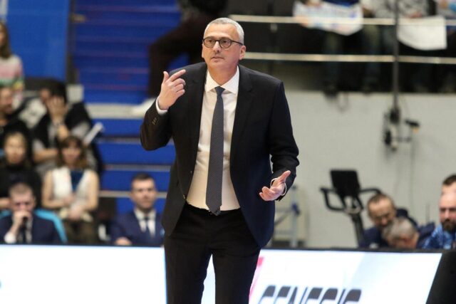 Dejan-Radonjic-kralj-u-carskom-radu-Sedma-pobeda-u-osam.jpg Dejan Radonjić kralj u carskom radu! Sedma pobeda u osam utakmica na klupi Zenita!