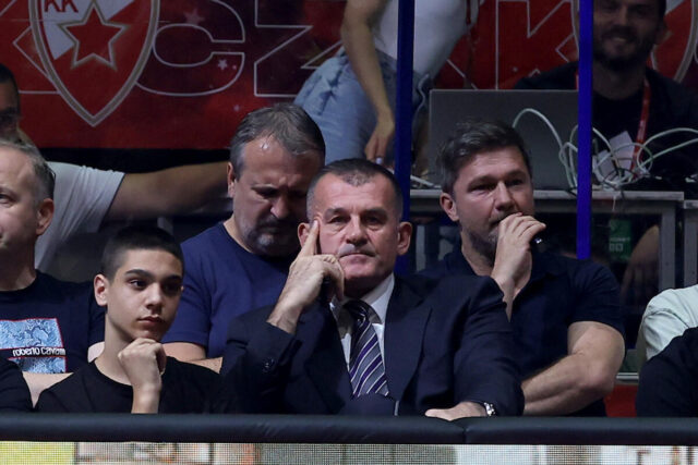 Zeljko-bio-u-soku-nakon-Ostojinog-poteza-Evo-zasto-Musa.jpg Željko bio u šoku nakon Ostojinog poteza: Evo zašto Musa, Mirotić, Hezonja, Micić i Petrušev nisu došli u Partizan!